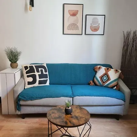 La Treille De Standing Apartment
